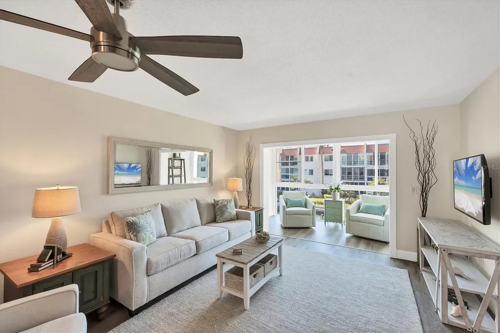 210 Santa Maria Street Venice FL 34285