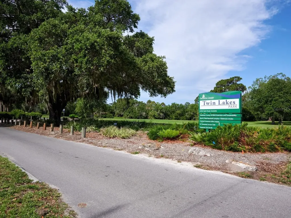 7919 Limestone Lane Sarasota FL 34233