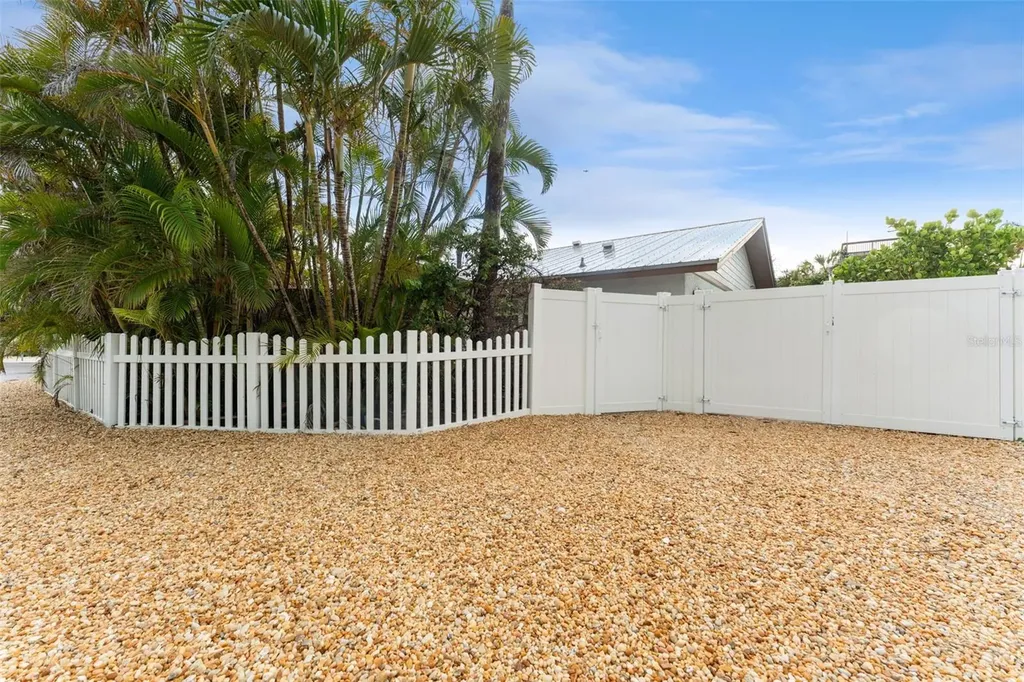 201 54th Street Holmes Beach FL 34217