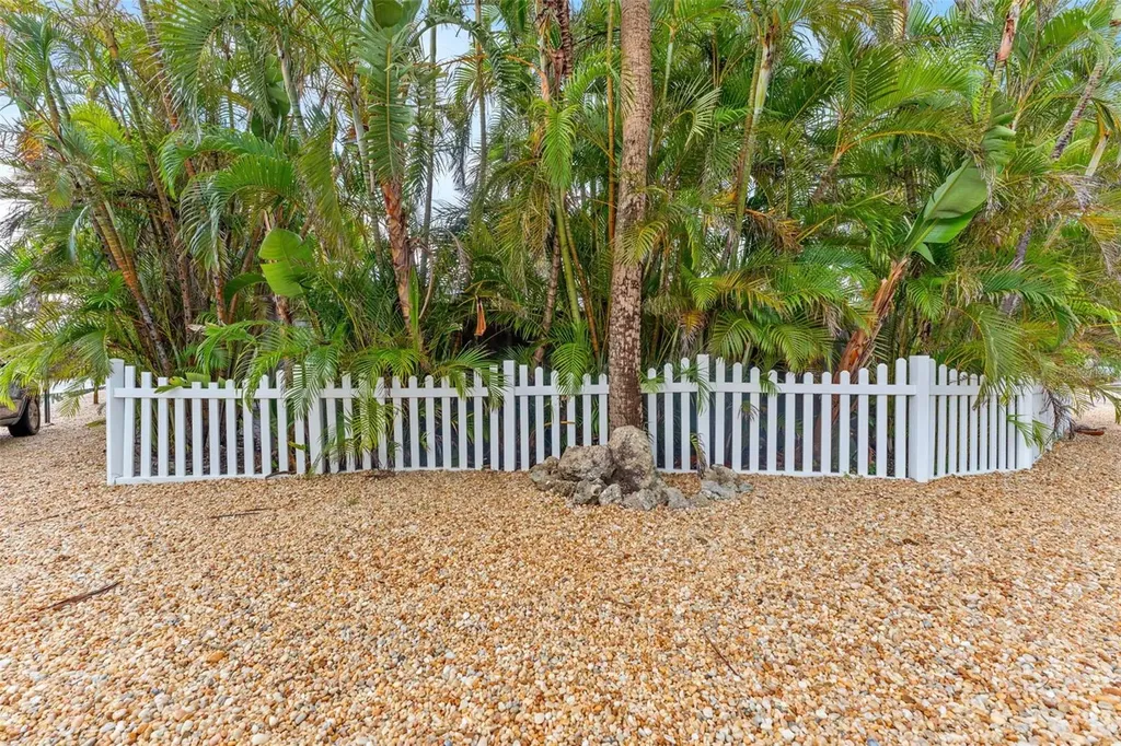 201 54th Street Holmes Beach FL 34217