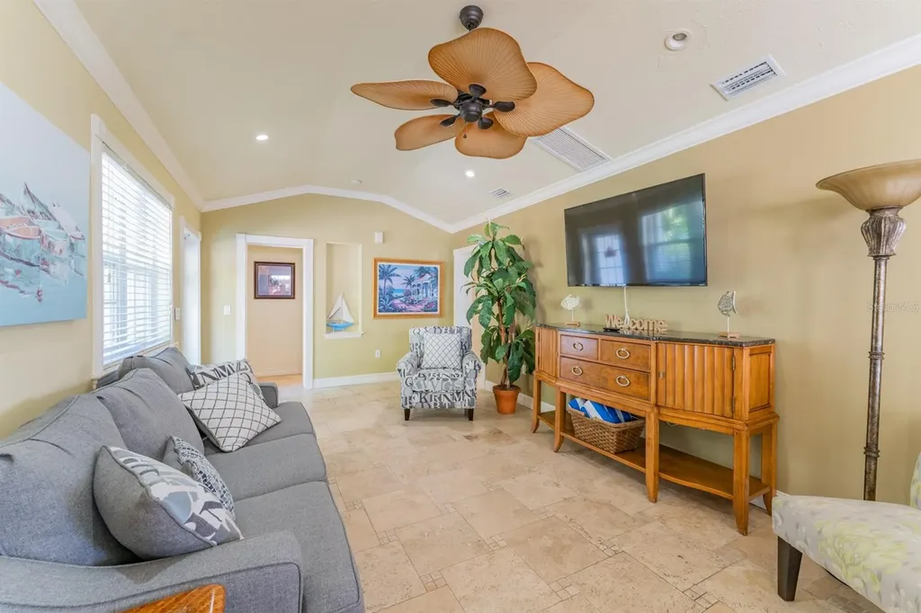 201 54th Street Holmes Beach FL 34217
