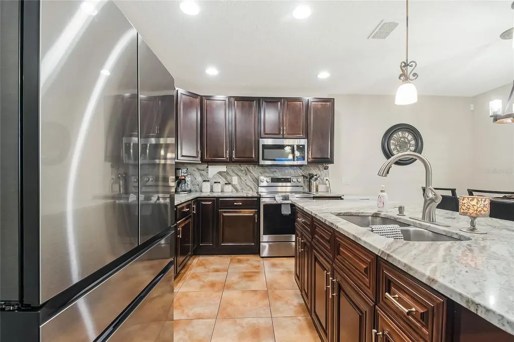 2920 Moonstone Bend Kissimmee FL 34758