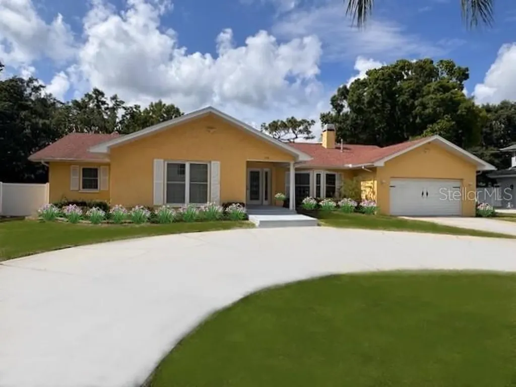 438 Lafayette Boulevard Oldsmar FL 34677