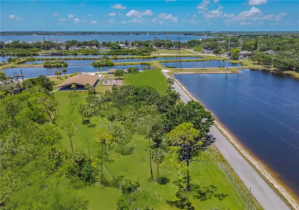 438 Lafayette Boulevard Oldsmar FL 34677