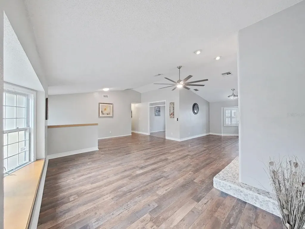438 Lafayette Boulevard Oldsmar FL 34677