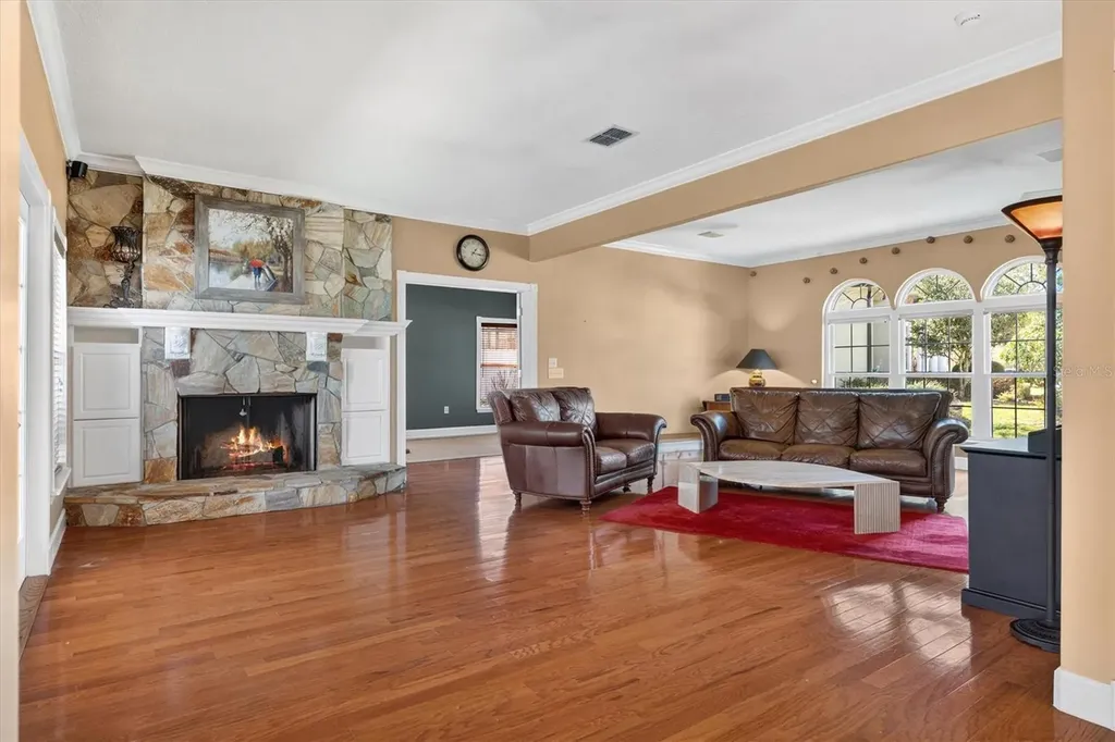 441 Courtlea Oaks Boulevard Winter Garden FL 34787