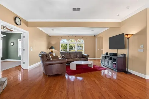 441 Courtlea Oaks Boulevard Winter Garden FL 34787