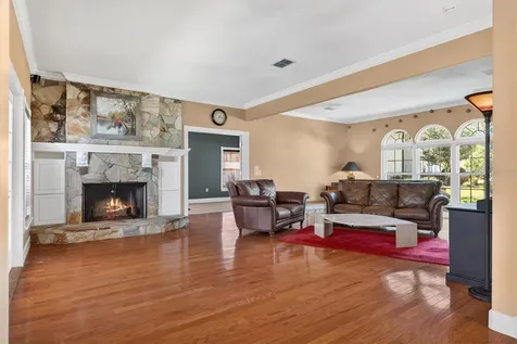 441 Courtlea Oaks Boulevard Winter Garden FL 34787