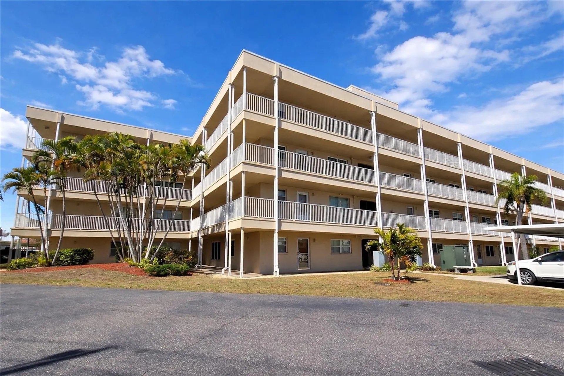 9950 62nd Terrace N St Petersburg FL 33708