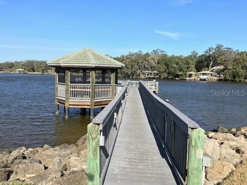80 Longview Way N Palm Coast FL 32137