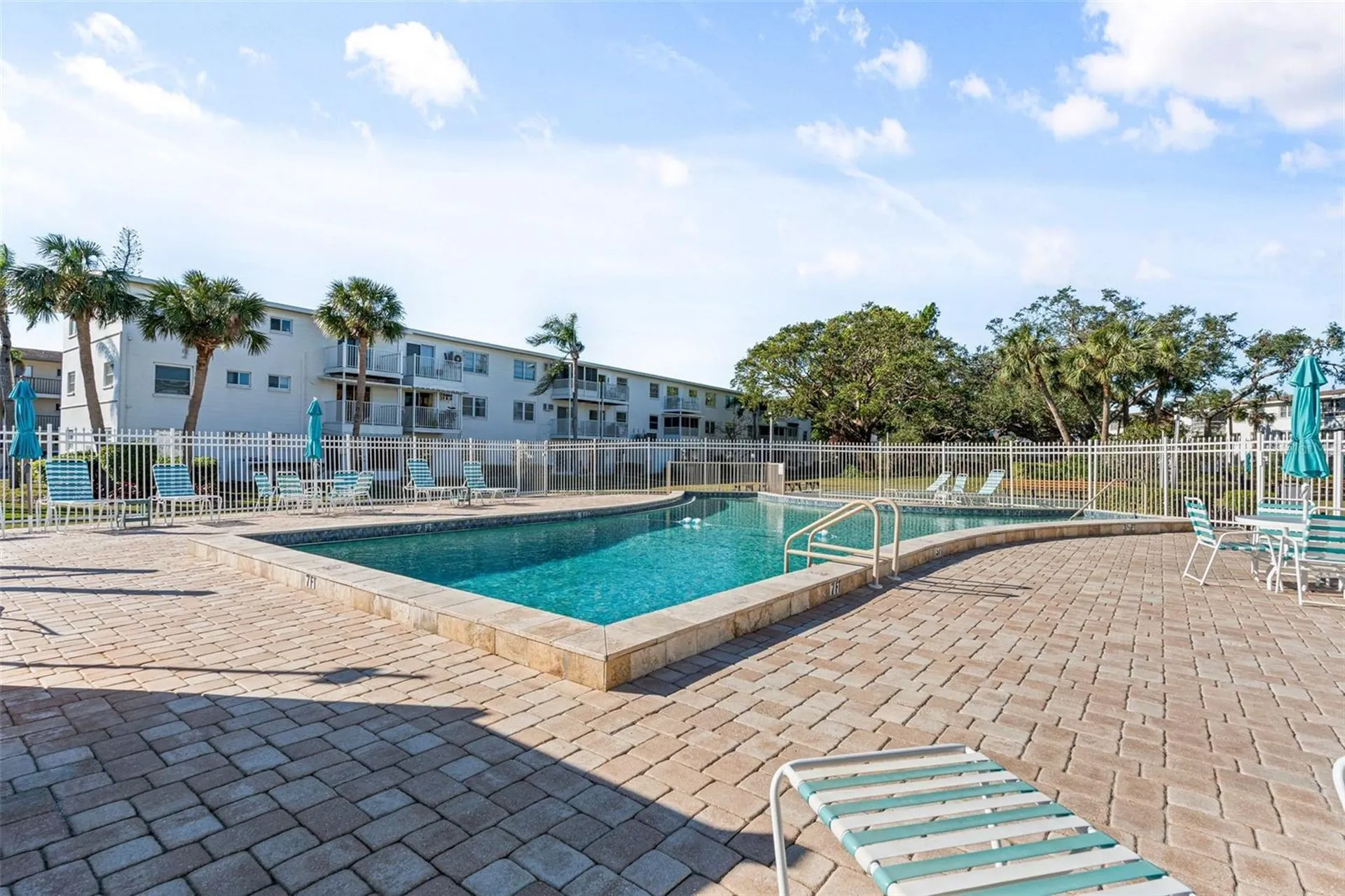 2039 Canal Drive Bradenton FL 34207