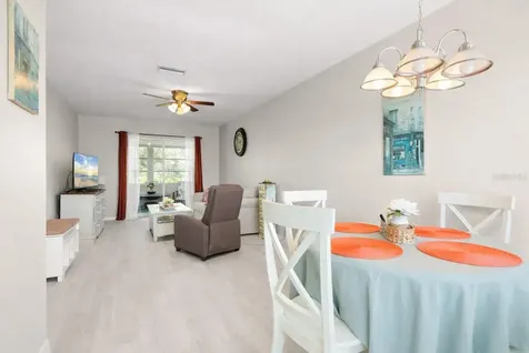 2039 Canal Drive Bradenton FL 34207