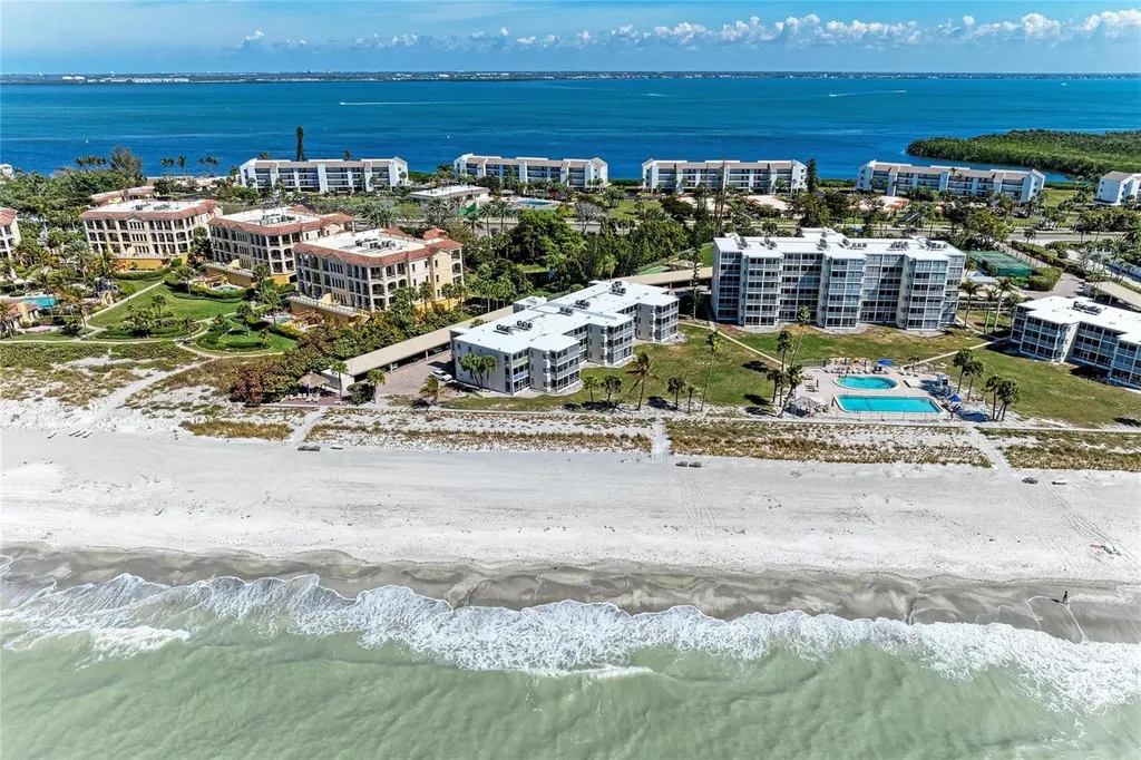 4835 Gulf Of Mexico Drive Longboat Key FL 34228