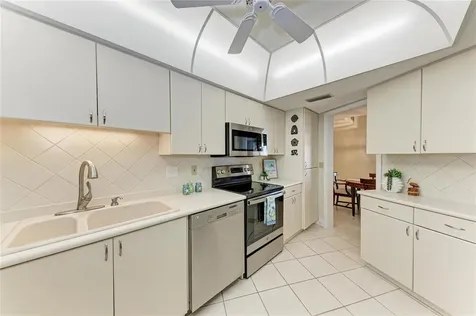 4835 Gulf Of Mexico Drive Longboat Key FL 34228