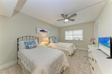 4835 Gulf Of Mexico Drive Longboat Key FL 34228