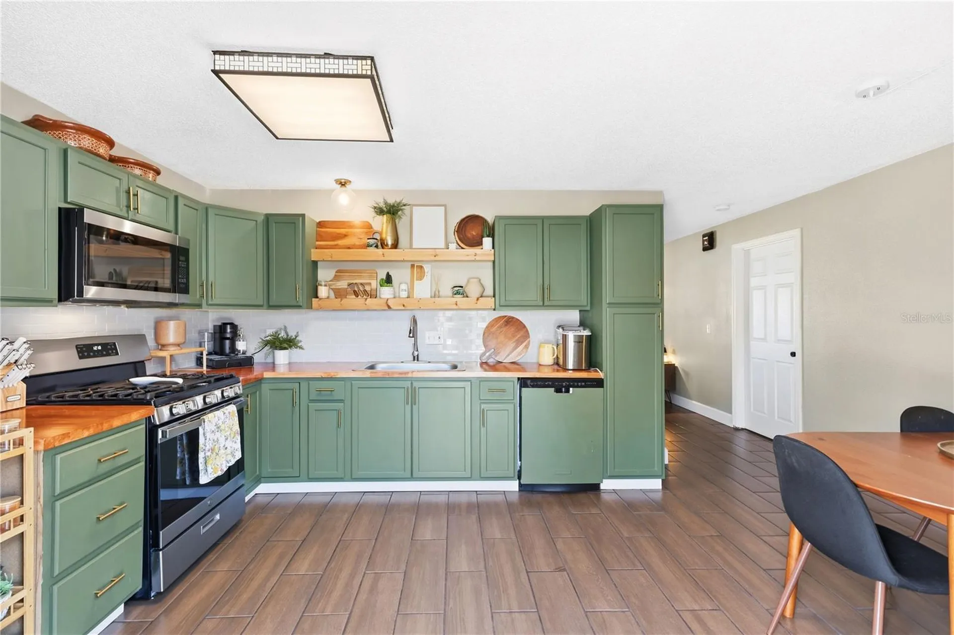 805 Belvoir Drive Davenport FL 33837