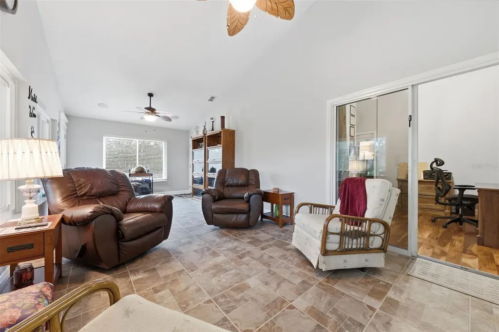 1406 Challenger Avenue Davenport FL 33897