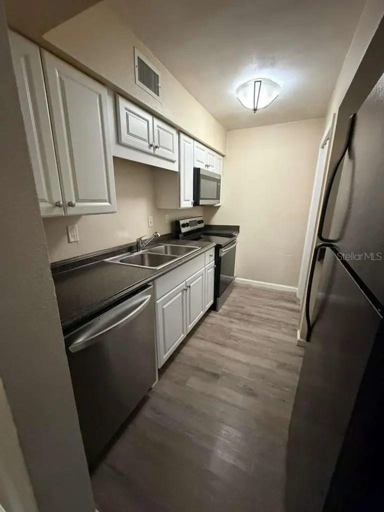 764 Ridenhour Circle Orlando FL 32809