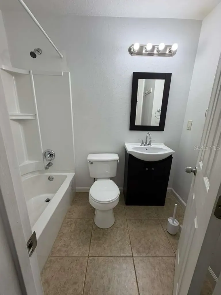 764 Ridenhour Circle Orlando FL 32809