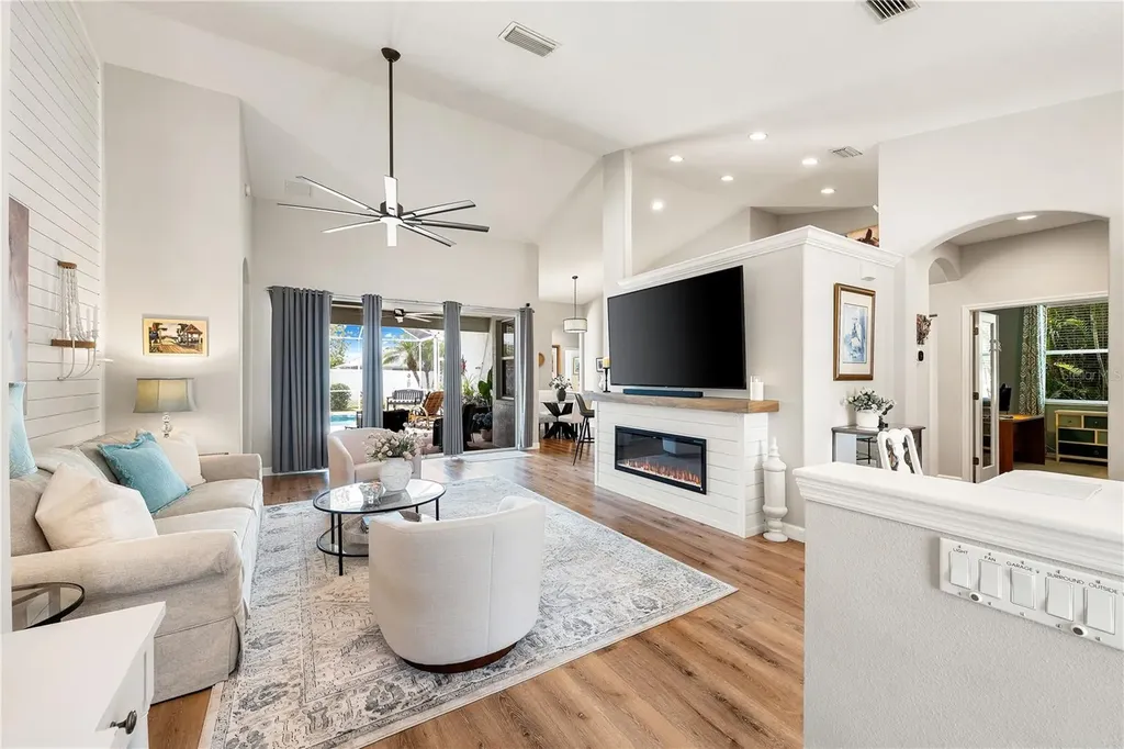 6750 64th Terrace E Bradenton FL 34203