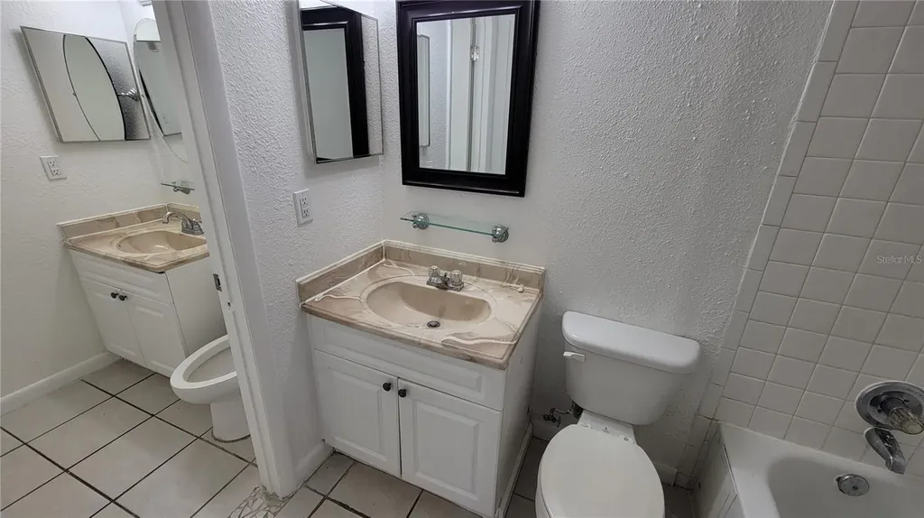 6004 Village Circle Orlando FL 32822