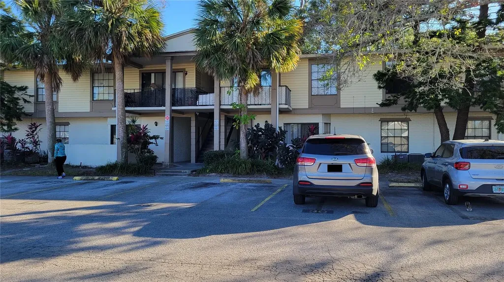 6004 Village Circle Orlando FL 32822