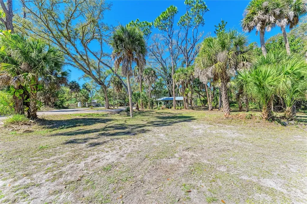 820 N Elm Street Englewood FL 34223