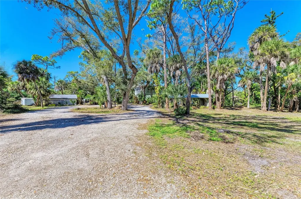 820 N Elm Street Englewood FL 34223