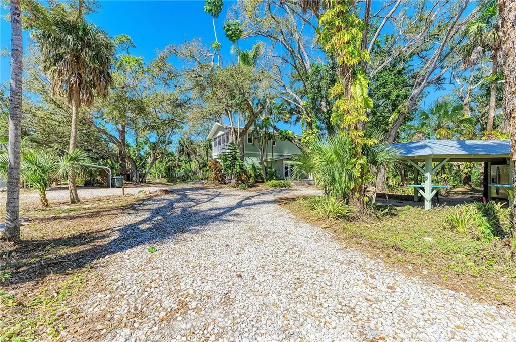 820 N Elm Street Englewood FL 34223