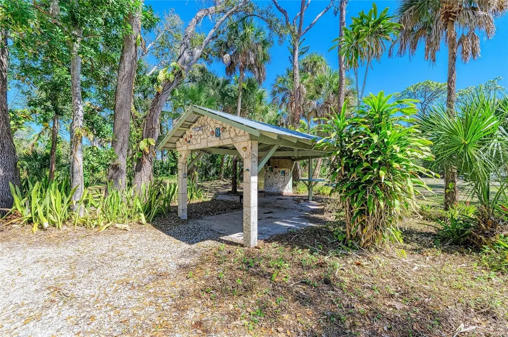 820 N Elm Street Englewood FL 34223