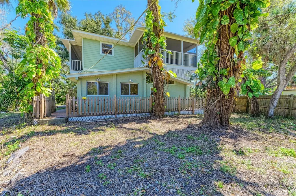 820 N Elm Street Englewood FL 34223