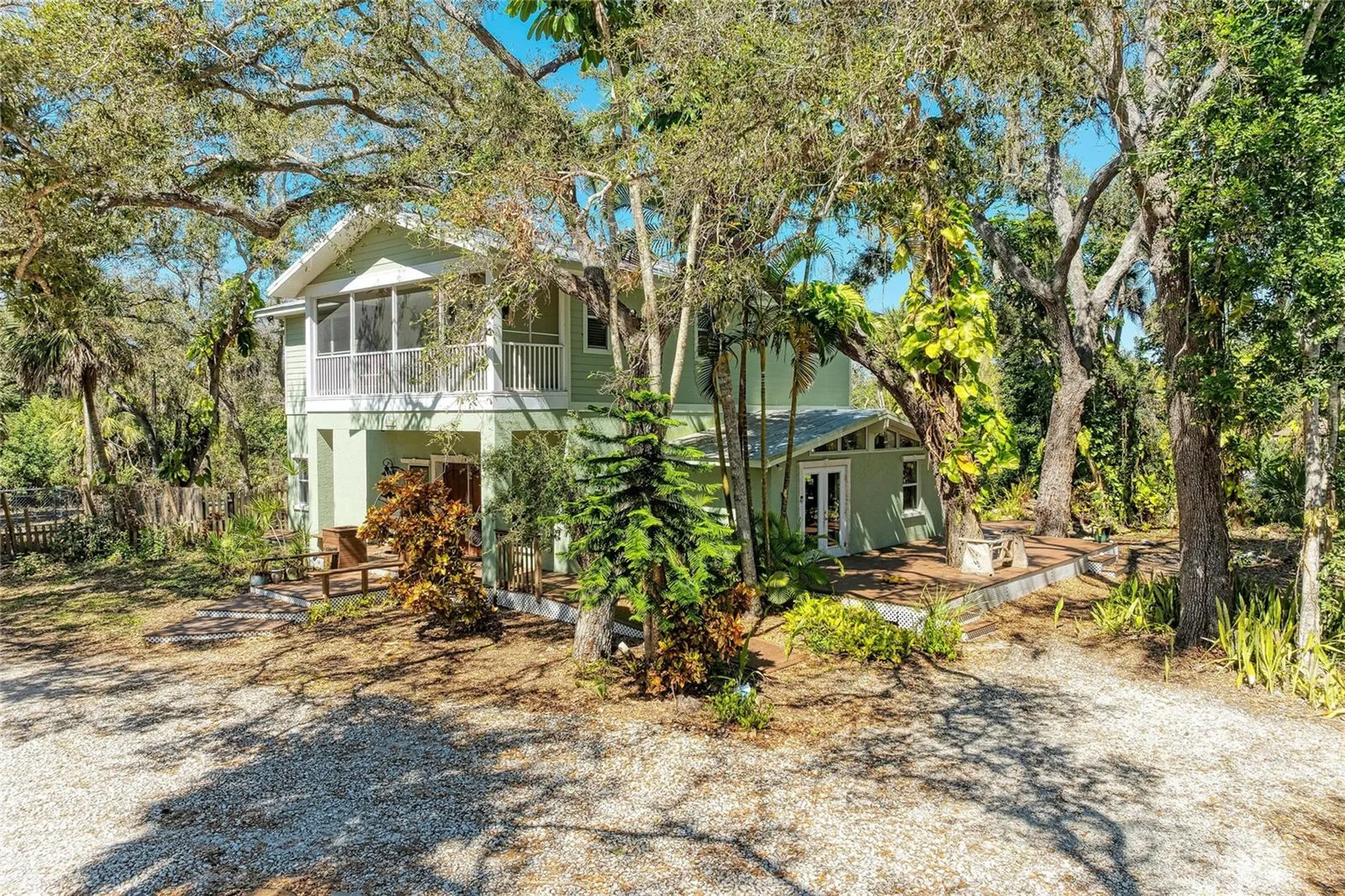 820 N Elm Street Englewood FL 34223