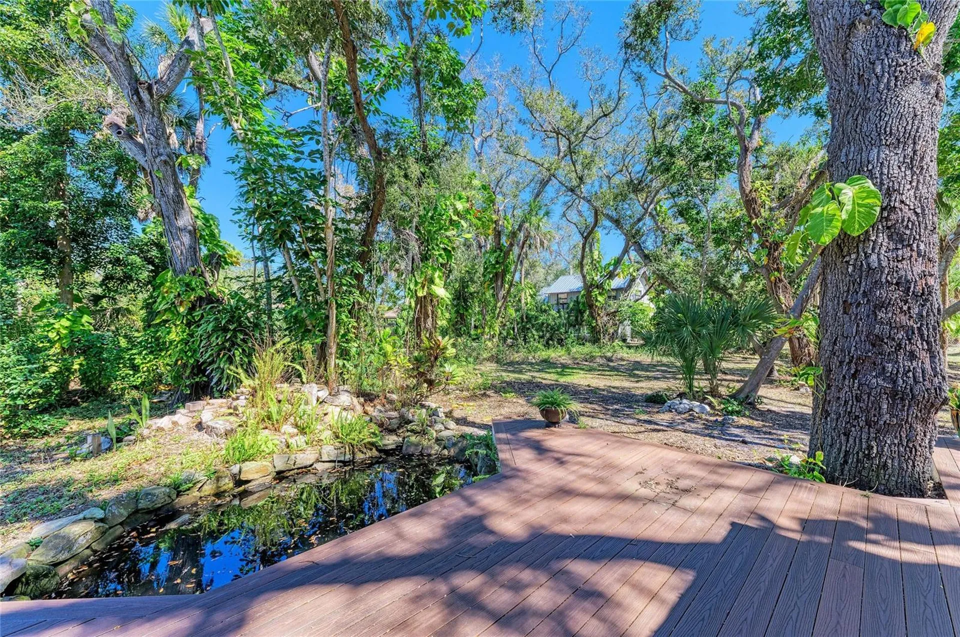 820 N Elm Street Englewood FL 34223