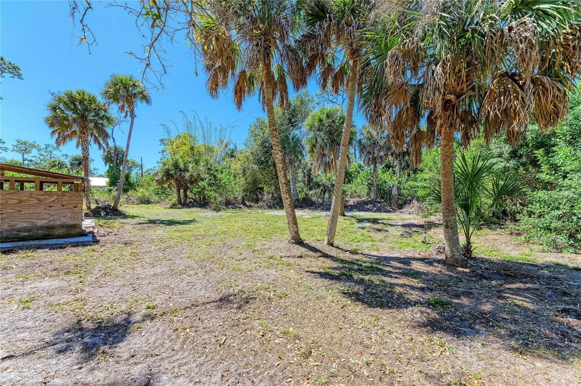 820 N Elm Street Englewood FL 34223
