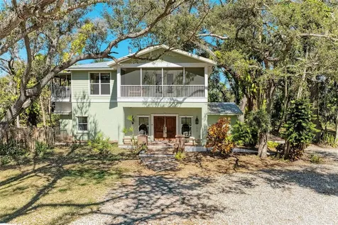820 N Elm Street Englewood FL 34223