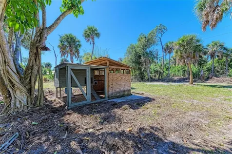820 N Elm Street Englewood FL 34223