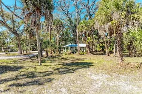 820 N Elm Street Englewood FL 34223