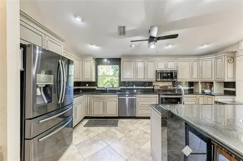 820 N Elm Street Englewood FL 34223