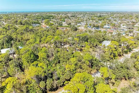 820 N Elm Street Englewood FL 34223
