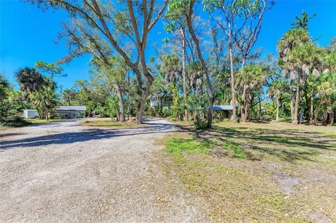 820 N Elm Street Englewood FL 34223