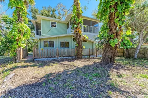 820 N Elm Street Englewood FL 34223