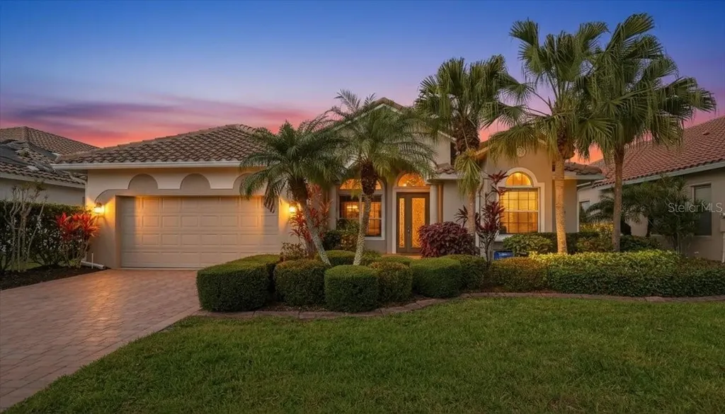 6558 41st Court E Sarasota FL 34243