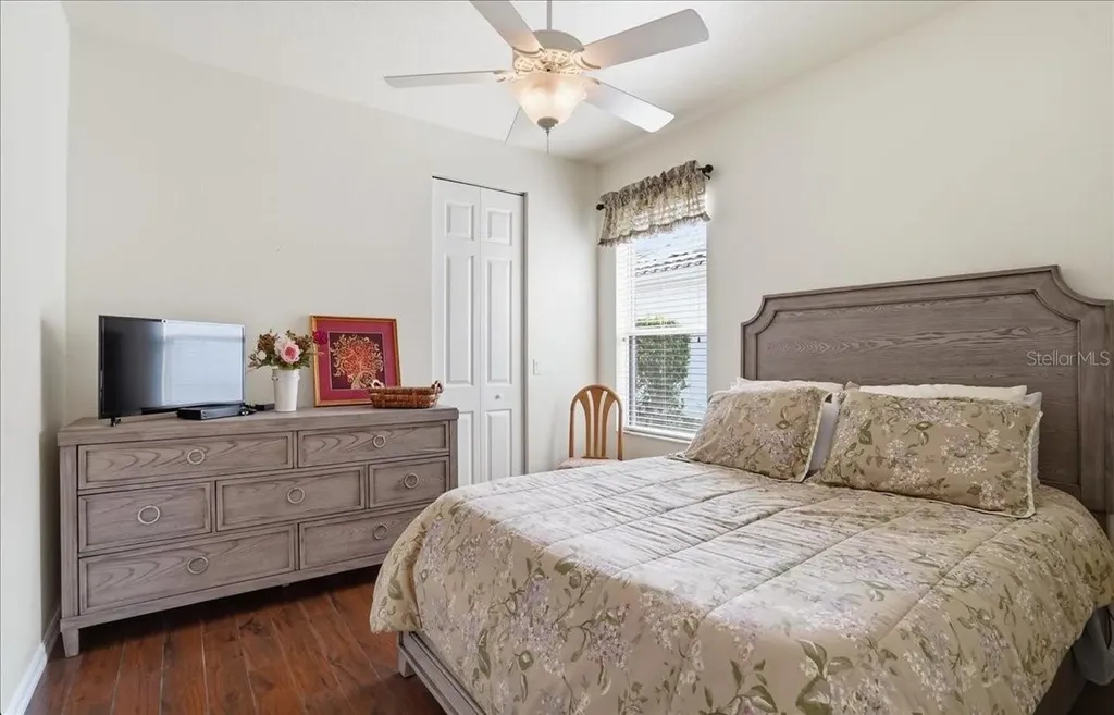 6558 41st Court E Sarasota FL 34243