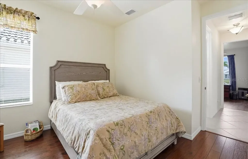 6558 41st Court E Sarasota FL 34243