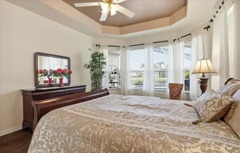 6558 41st Court E Sarasota FL 34243