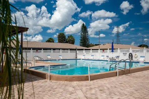 24862 Us Highway 19 N Clearwater FL 33763