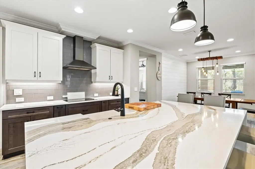 12709 Lateral Root Drive Sarasota FL 34238