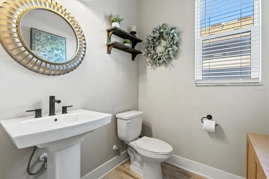 12709 Lateral Root Drive Sarasota FL 34238