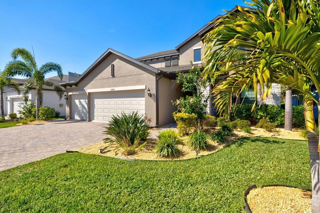 12709 Lateral Root Drive Sarasota FL 34238