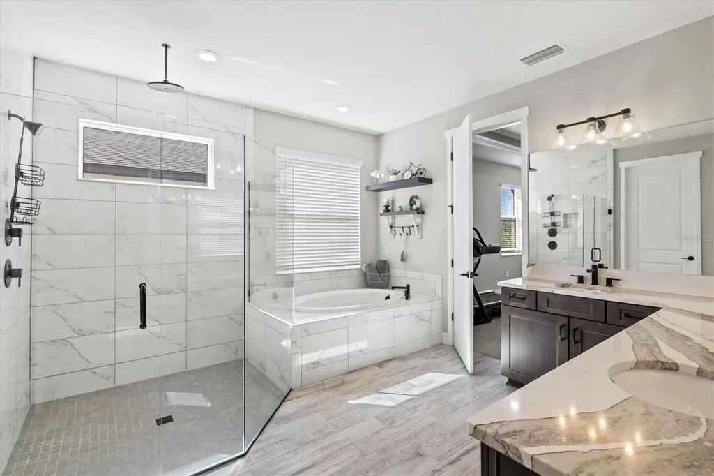 12709 Lateral Root Drive Sarasota FL 34238